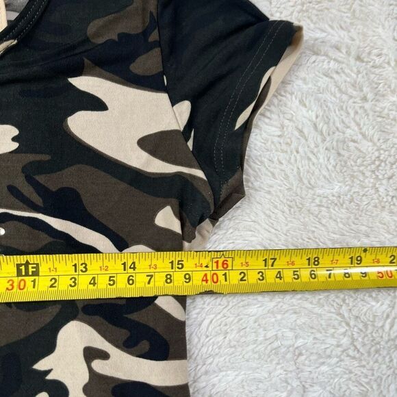 Vintage Y2K Camo Camouflage Rhinestone Las Vegas Halter Tee T Shirt - Picture 6 of 6